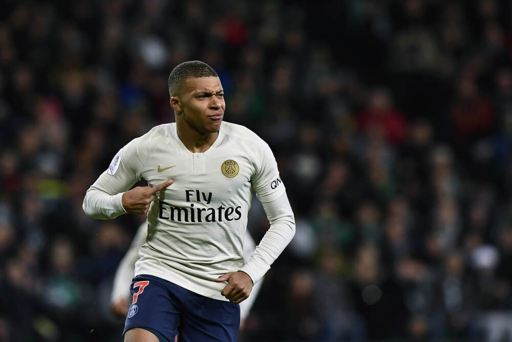 11月3日增减持汇总：格力博拟增持 百合花等21股拟减持（表）